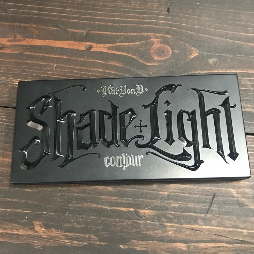 Kat Von D shade and light cream contour